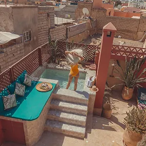 2* رياد Le Limoun And